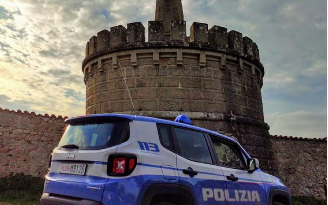 Generi alimentari a una famiglia in difficoltà, il gesto di solidarietà della polizia di Serra San Bruno