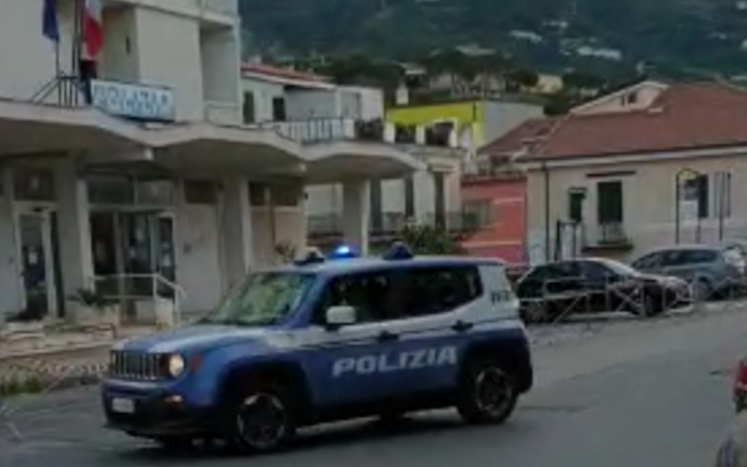 VIDEO – Caporalato: turni massacranti a 1,50 euro all’ora per lavoratori del Bangladesh, 7 arresti nel Cosentino