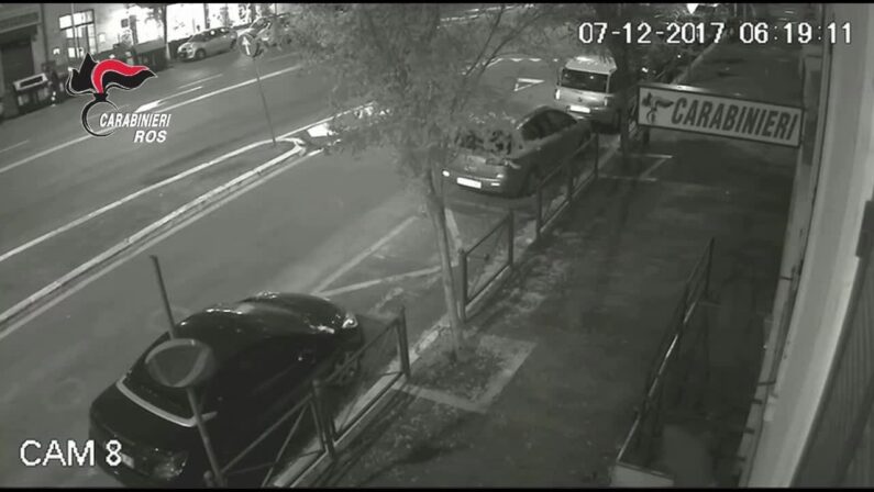 Scoperta cellula anarchica responsabile di alcuni attentati, 7 arresti