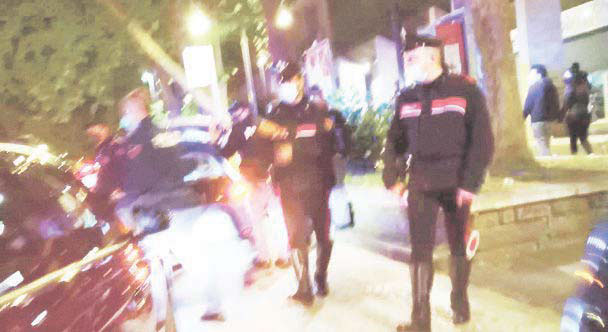 Napoli,  carabinieri denunciano 9 persone coinvolte in una rissa