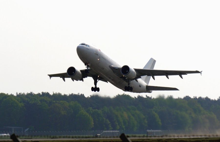 Voucher al posto dei rimborsi, procedimenti contro Alitalia e Volotea
