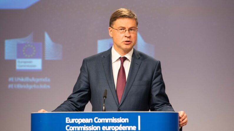 Mes, Dombrovskis “E’ senza condizionalità, come voleva l’Italia”