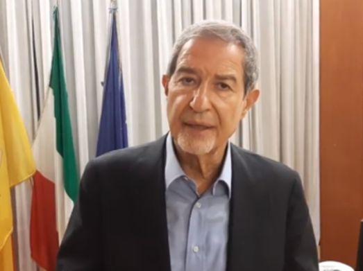 Migranti, Musumeci “Quarantena in nave e aree speciali nei porti”