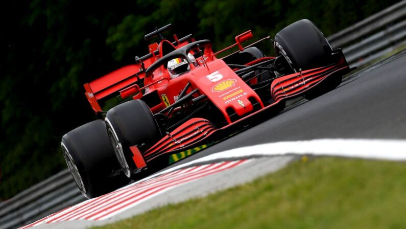 Formula 1, in Ungheria Hamilton il più veloce, ma sul bagnato Vettel è davanti nelle libere 2