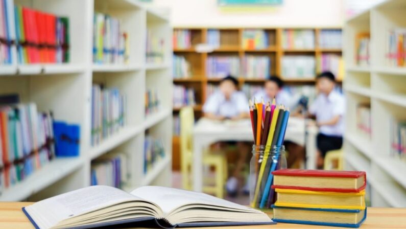 Azzolina firma l’ordinanza, le lezioni al via il 14 settembre