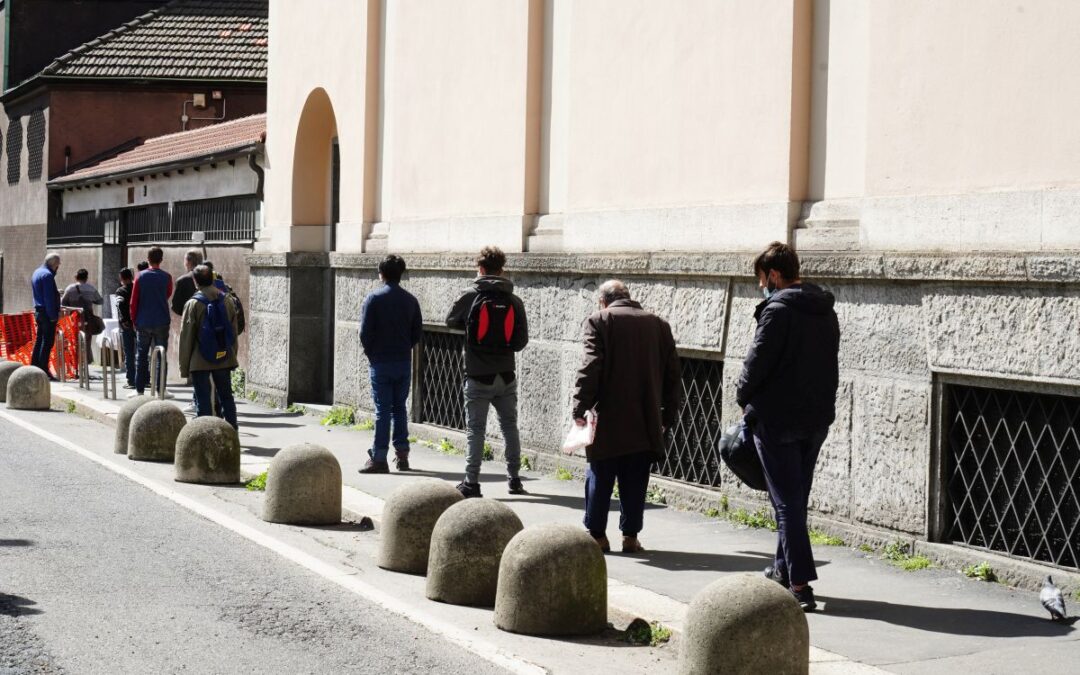 Povertà, un bando da 2 milioni per le famiglie più vulnerabili