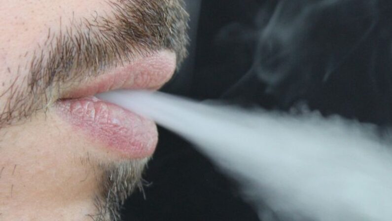 Prodotti del tabacco riscaldato, OMS: “Non sono innocui”