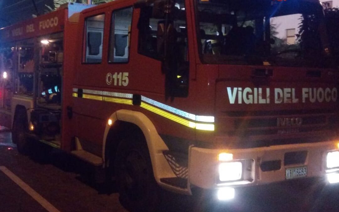 In fiamme Riserva di Monte Cofano nel Trapanese