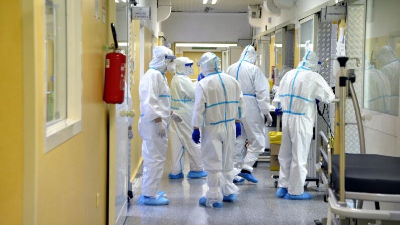 Coronavirus, 379 nuovi casi e 9 morti nelle ultime 24 ore