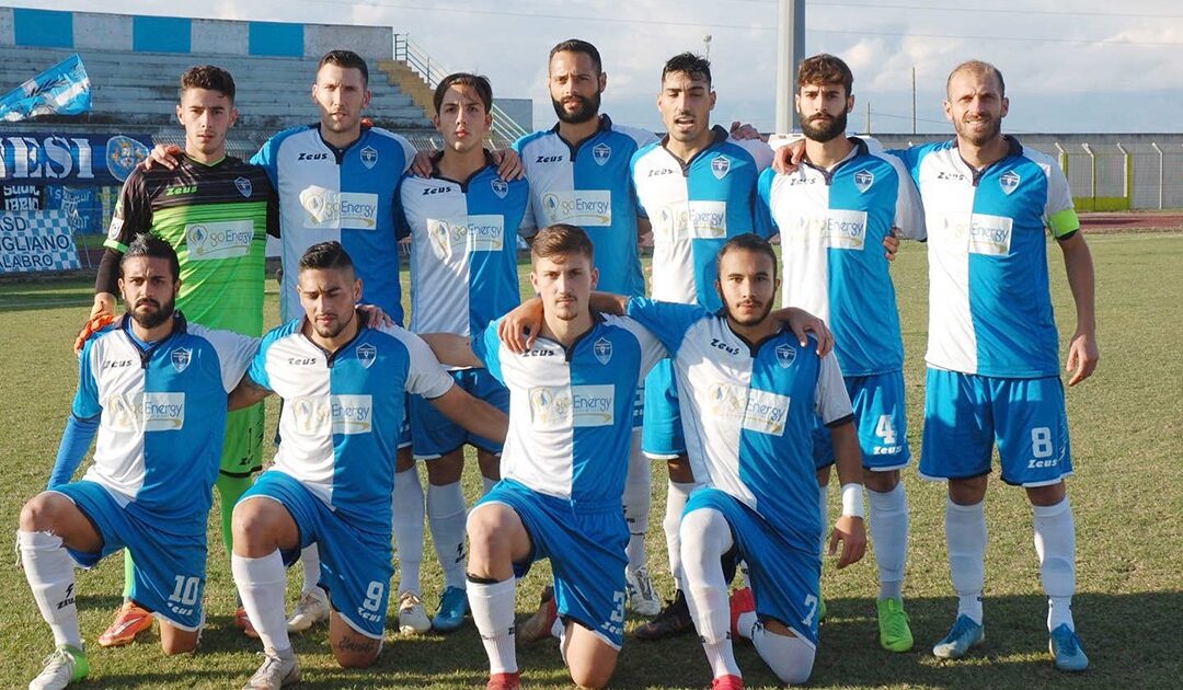 Una formazione del Corigliano Calcio