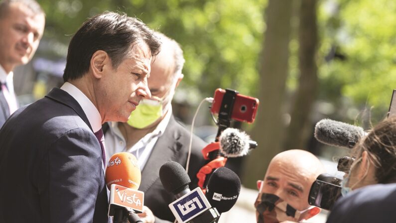 MA DOV’È FINITO L’ORGOGLIO DEL SUD?
SI RESTA PASSIVI SPERANDO NELLA UE