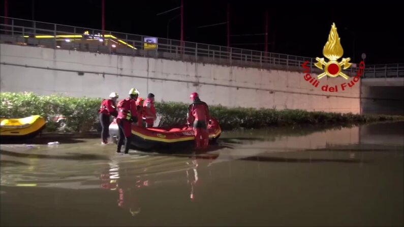 Nubifragio Palermo, vigili del fuoco al lavoro