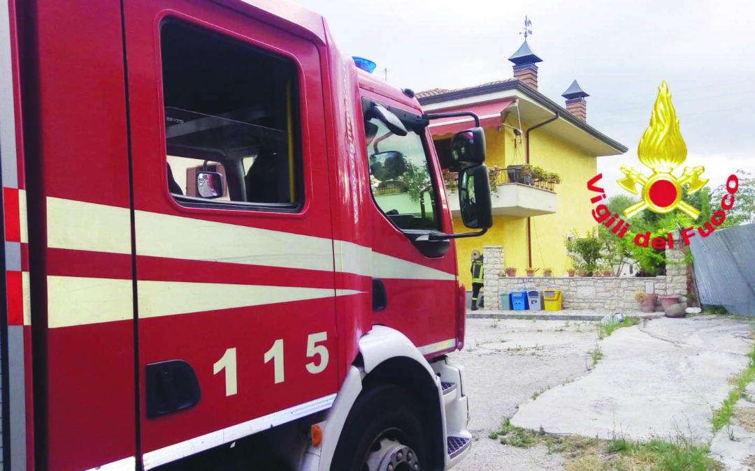 Montemiletto, esplosione per una fuga di gas in casa, gravi le condizioni del 52enne
