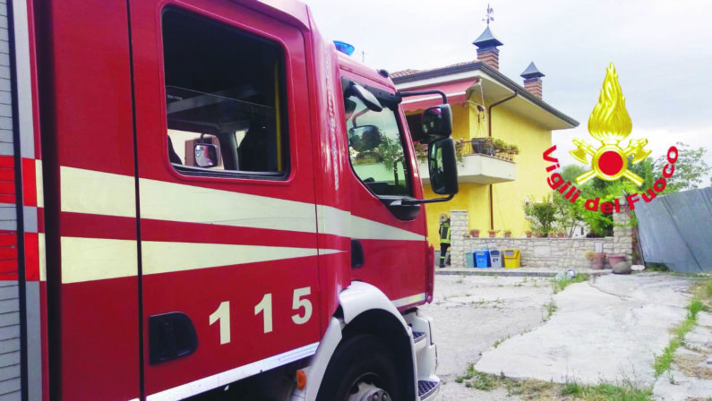 Montemiletto, esplosione per una fuga di gas in casa, gravi le condizioni del 52enne