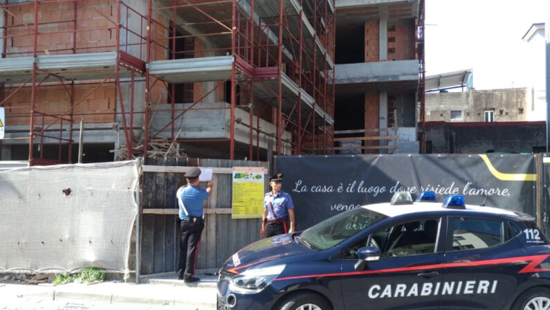 Poggiomarino: controlli dei carabinieri sui cantieri, 3 persone denunciate