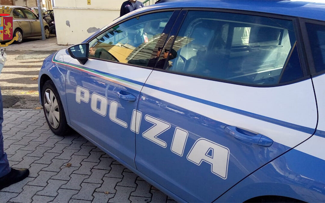 Reggio Calabria, due agenti di polizia positivi al coronavirus: la Questura chiude il commissariato di Bovalino