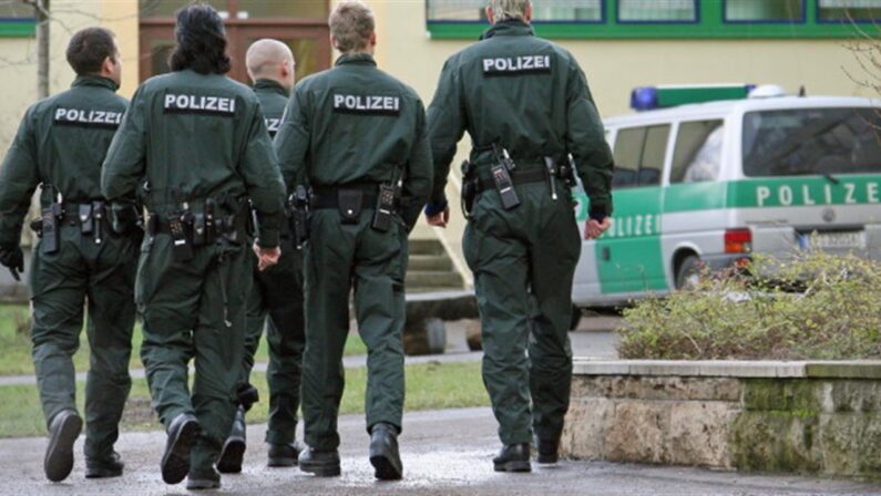 Latitante reggino scovato in Germania, è accusato di rapina e sequestro di persona