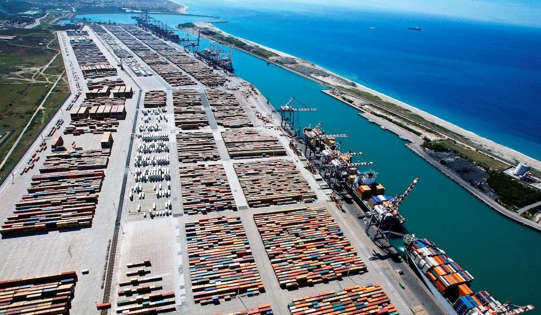 Il porto di Gioa Tauro, uno dei punti strategici per il rilancio del Mezzogiorno
