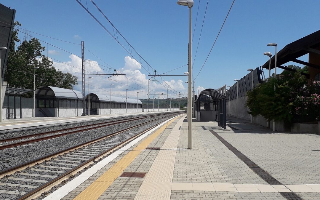 La stazione ferroviaria di Torano