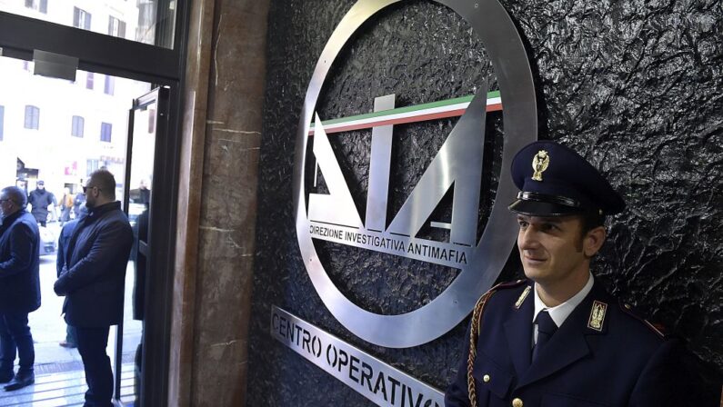 Mafia, arrestato figlio boss Badalamenti latitante da 3 anni