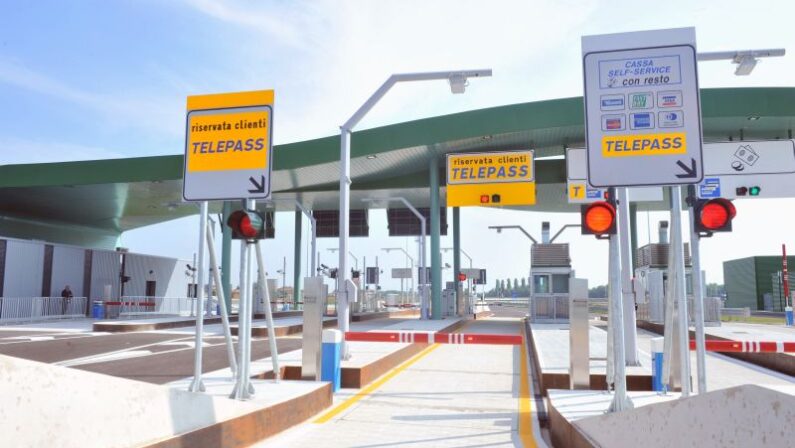 Atlantia, trattativa con Partners Group per cessione 49% Telepass
