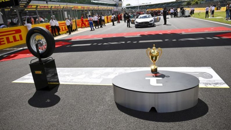 Pirelli Stella Bianca torna in pista a Silverstone