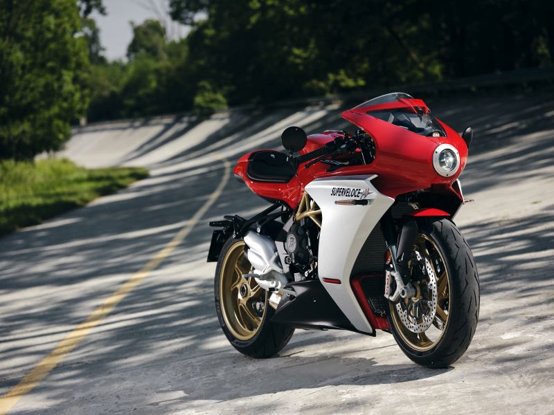 Mv Agusta Superveloce 800 celebra il passato in chiave moderna