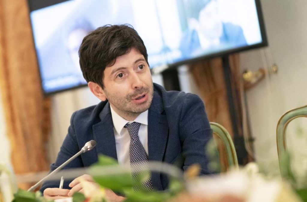 Covid, Speranza “Tamponi per arrivi da Croazia, Grecia, Malta e Spagna”