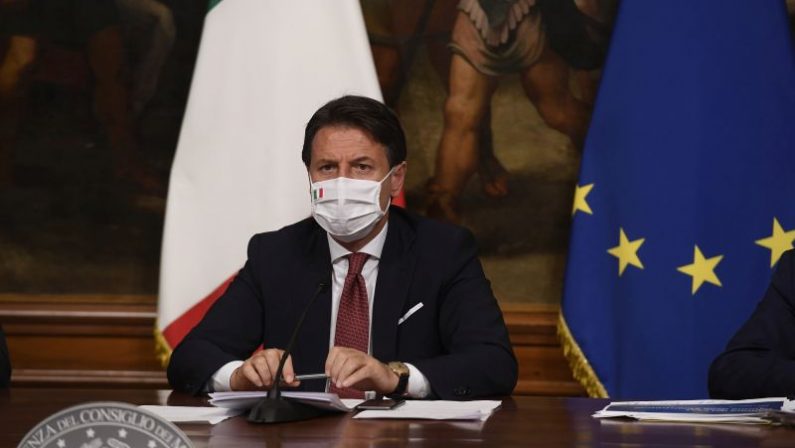 Covid, avviso garanzia per Conte e 6 ministri. Procura “Archiviare”