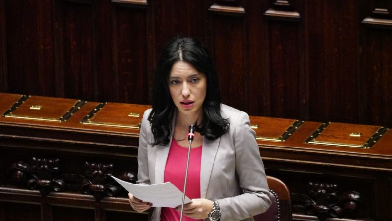 Azzolina “Obiettivo non solo riaprire scuole, ma non farle richiudere”