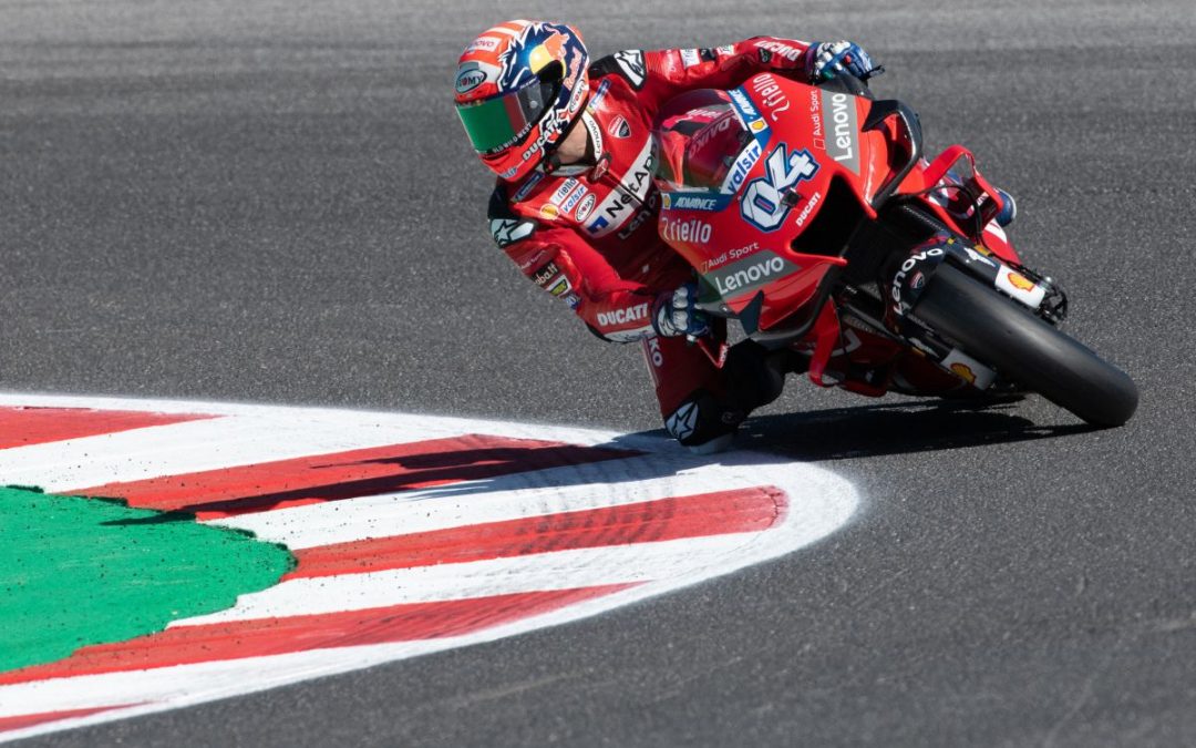 Dovizioso vince in Austria, pauroso incidente Morbidelli-Zarco