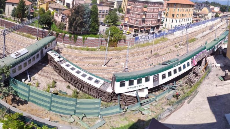Treno deraglia in Brianza, tre contusi