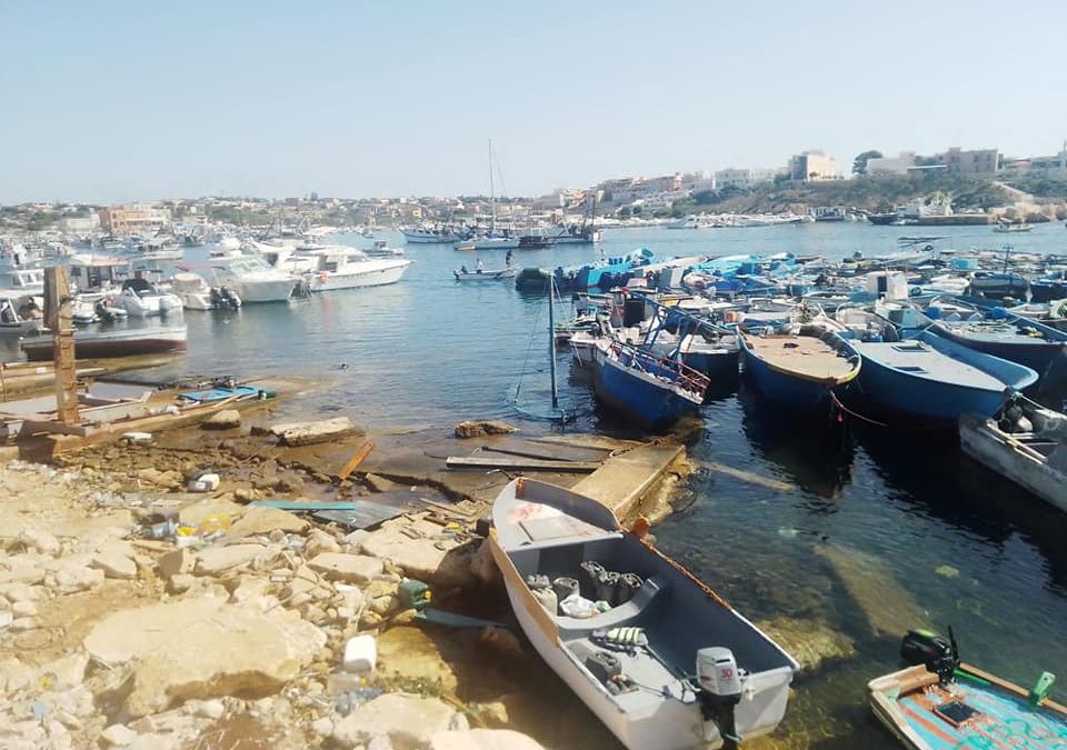 Lampedusa, interviene l’Ue “Rispettare le leggi sull’asilo”