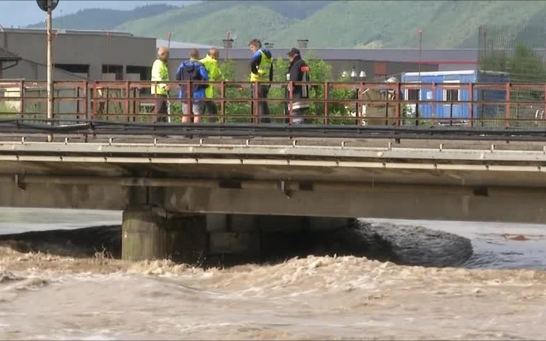 Maltempo, in Alto Adige esonda il fiume Isarco