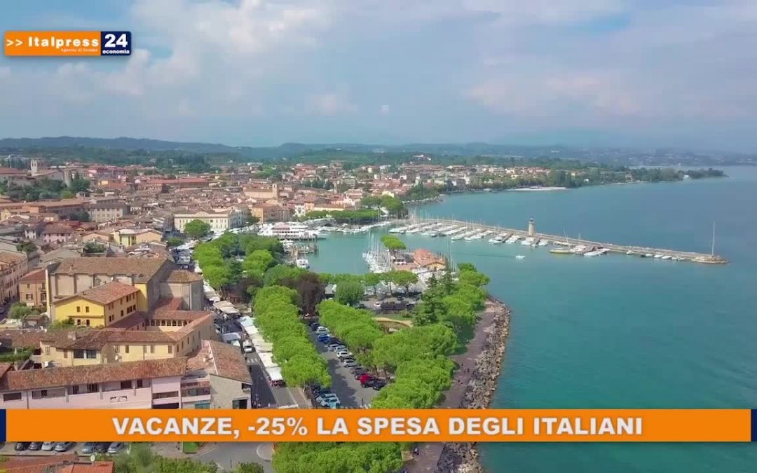 Vacanze, -25% la spesa degli italiani