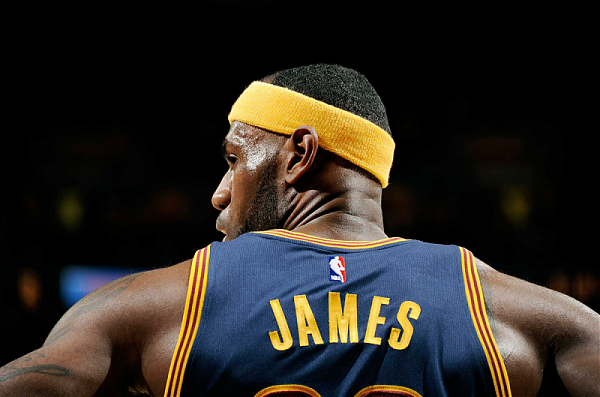 Nba, Lakers e Bucks chiudono i conti e Houston va sul 3-2
