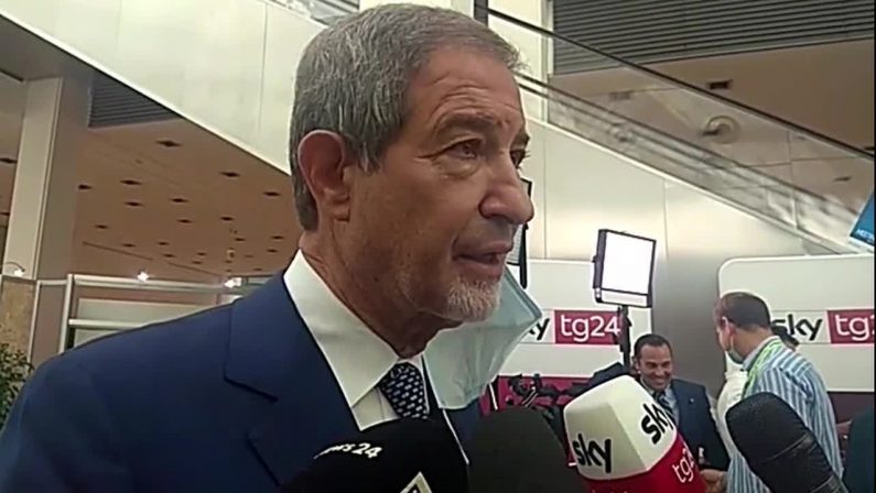 Musumeci “Sulla scuola ancora nessuna certezza”