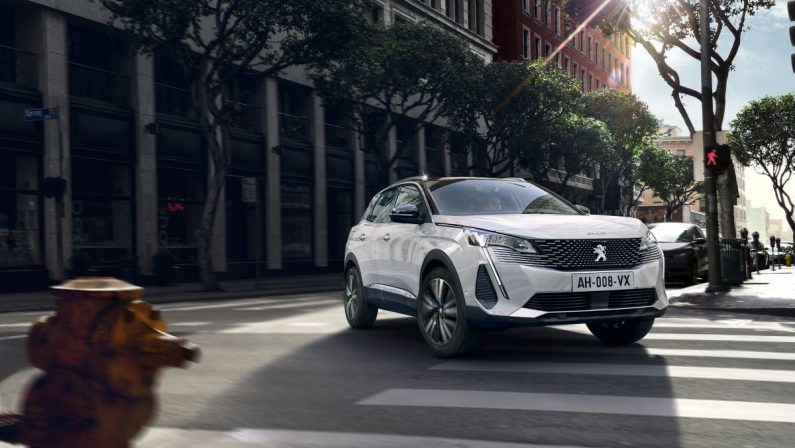 Arriva il nuovo SUV Peugeot 3008
