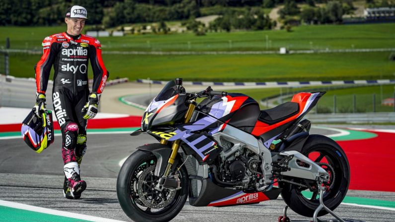 Subito esaurite prime 10 Limited Edition Aprilia Tuono V4 X