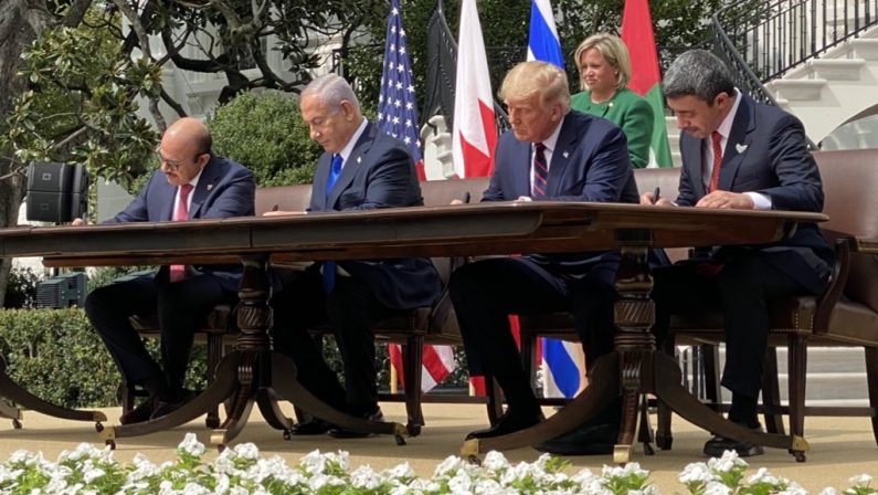 Medio Oriente, firmati i trattati Israele-Emirati Arabi-Bahrein