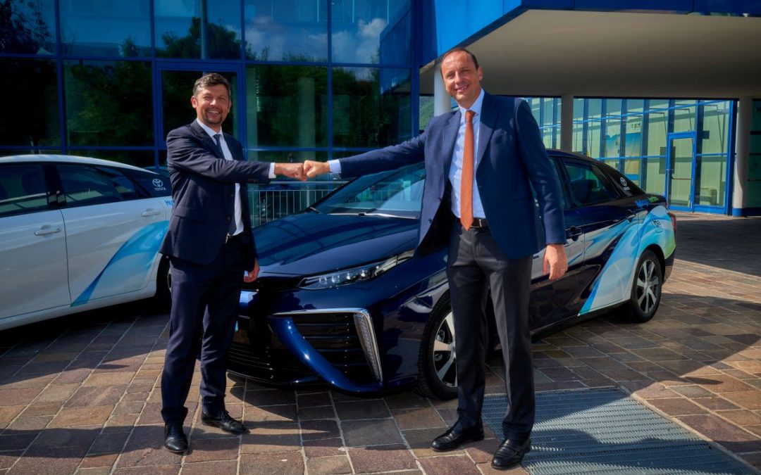 Toyota consegna tre Mirai per il progetto LIFEalps a Bolzano
