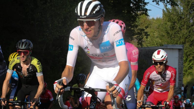 Tour2020, Pogacar vince la crono e strappa la maglia gialla a Roglic