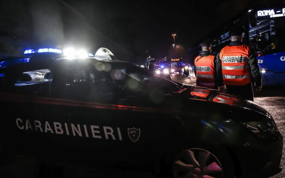 Roma, ladro ucciso durante un tentato furto, ferito un carabiniere
