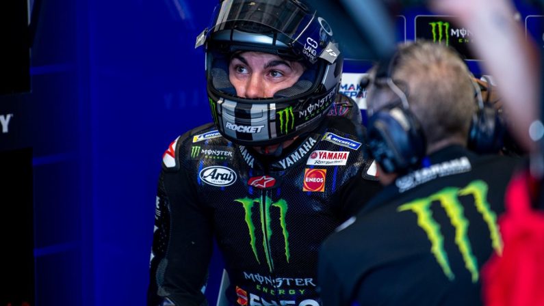 Vinales conquista il Gp dell’Emilia Romagna, ritiro per Rossi