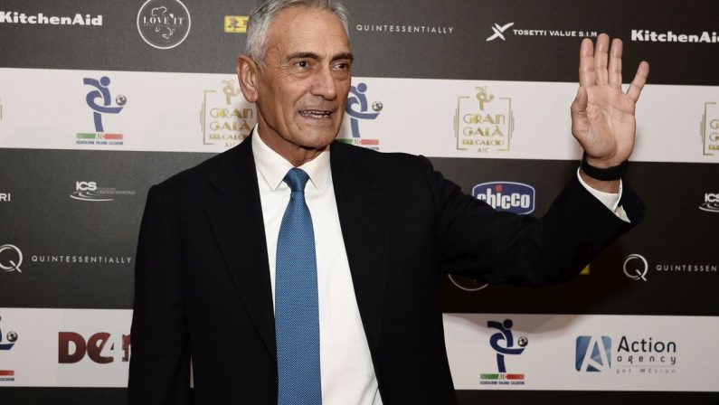 Gravina “Giusto riaprire gli stadi, Cts ridurrà numero tamponi”