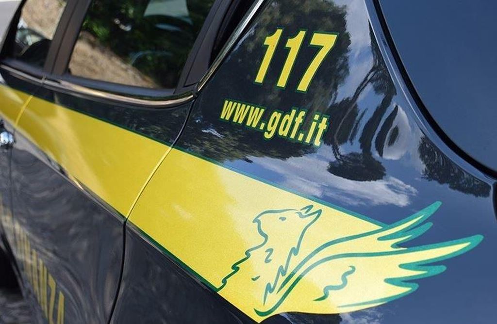 Reddito di Cittadinanza a mafiosi, sequestrate 11 social card