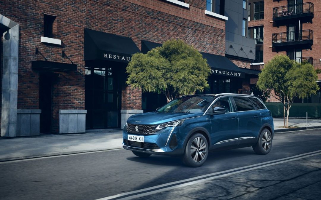 Al via ordini nuovo SUV Peugeot 5008