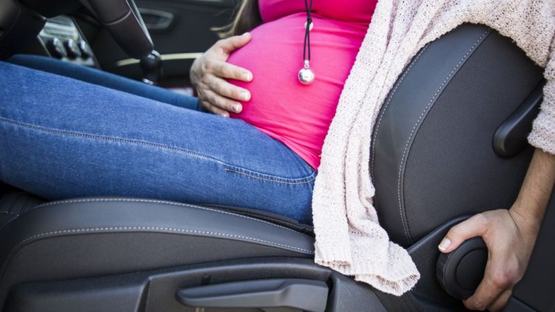 Aifa, in gravidanza prescritti farmaci a 7 donne su 10