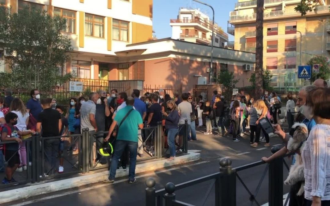 Primo giorno di scuola, a Roma ingressi scaglionati