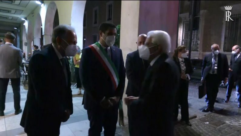 Mattarella a Ravenna visita la Tomba di Dante